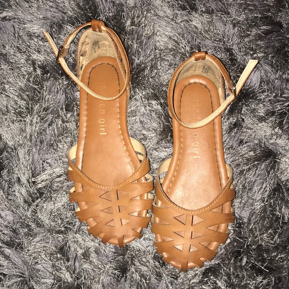 Girl shoes/flats
